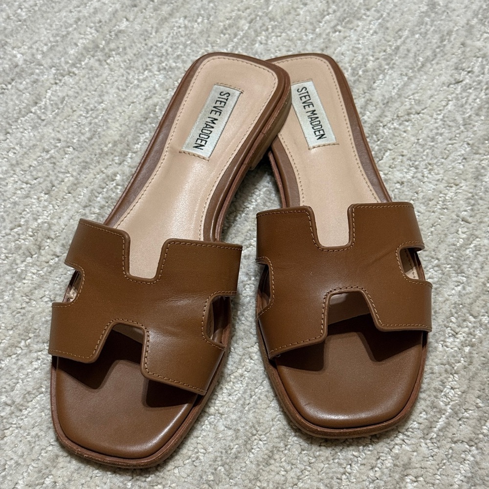 Steve Madden Brown Sandals with Minimalist Design